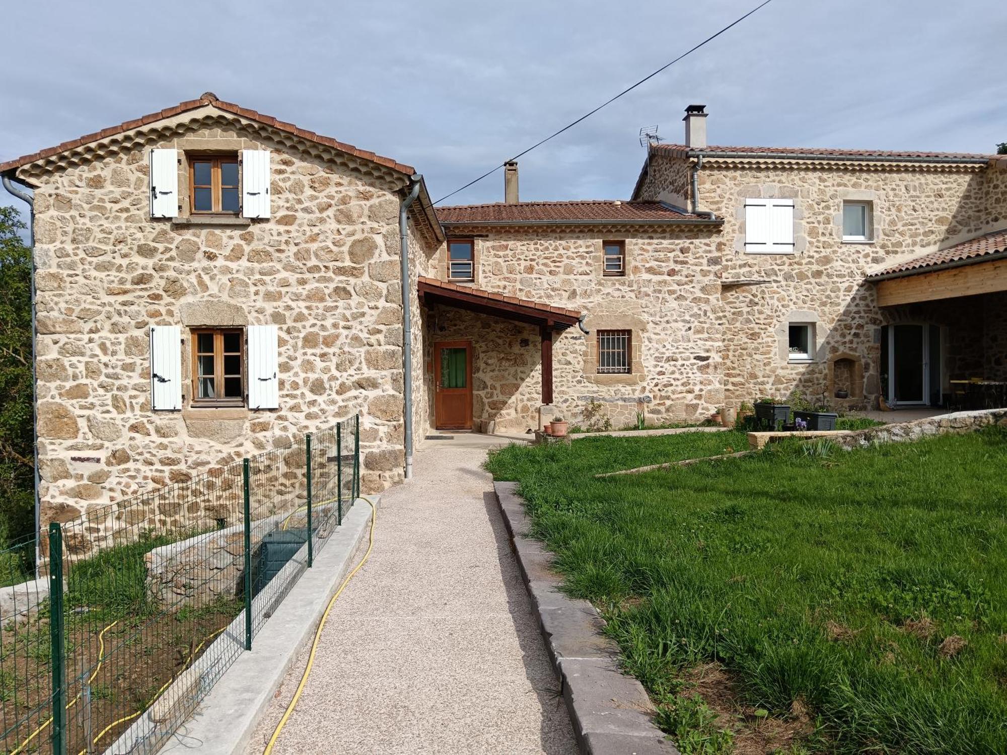 Ancienne Ferme Tranquille En Haute Ardeche Etables  Dış mekan fotoğraf